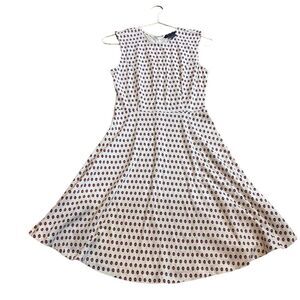 French Connection Fit and Flare Flower Dress Size‎ 6 White Cotton